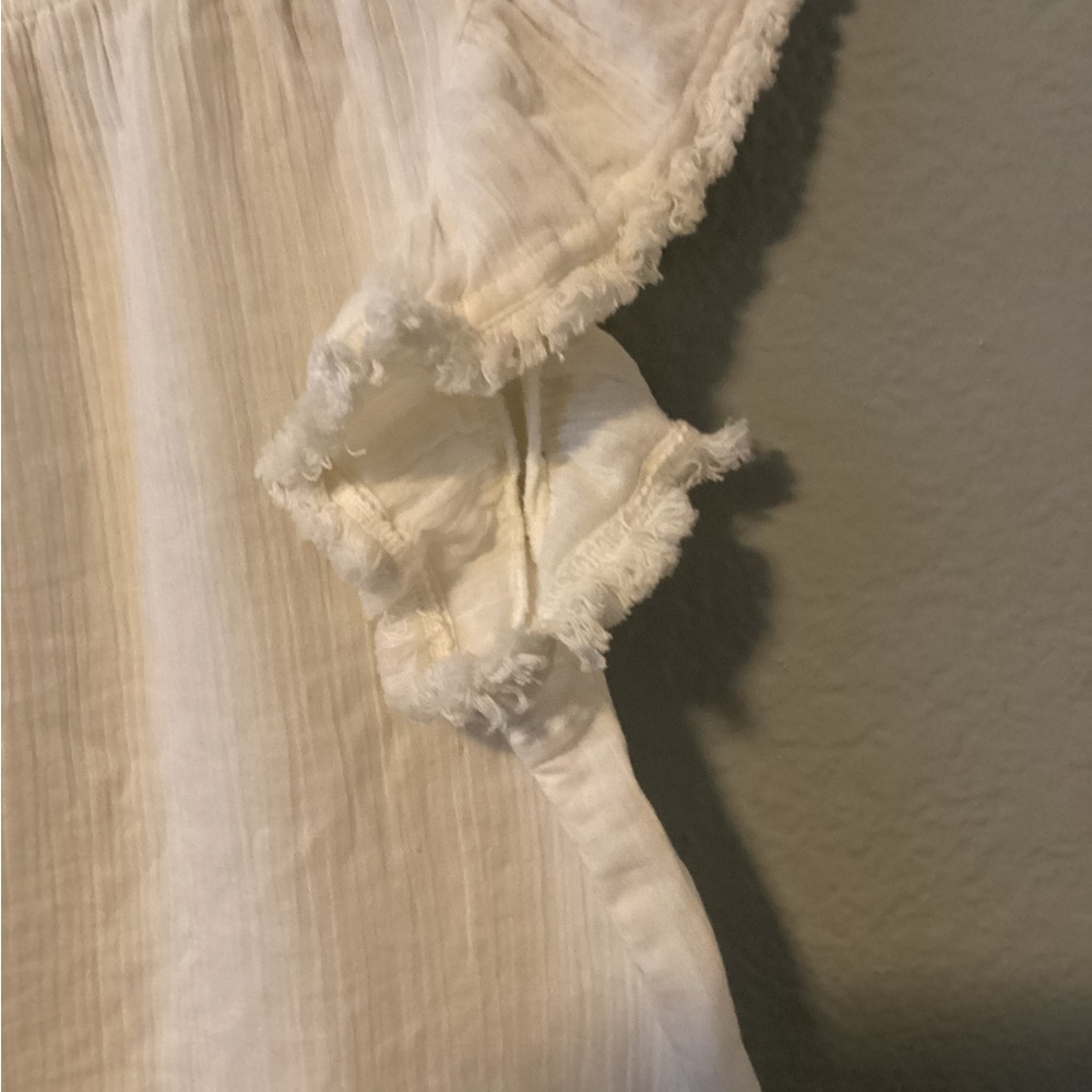 THML White Ruffled Top - Picture 4 of 7